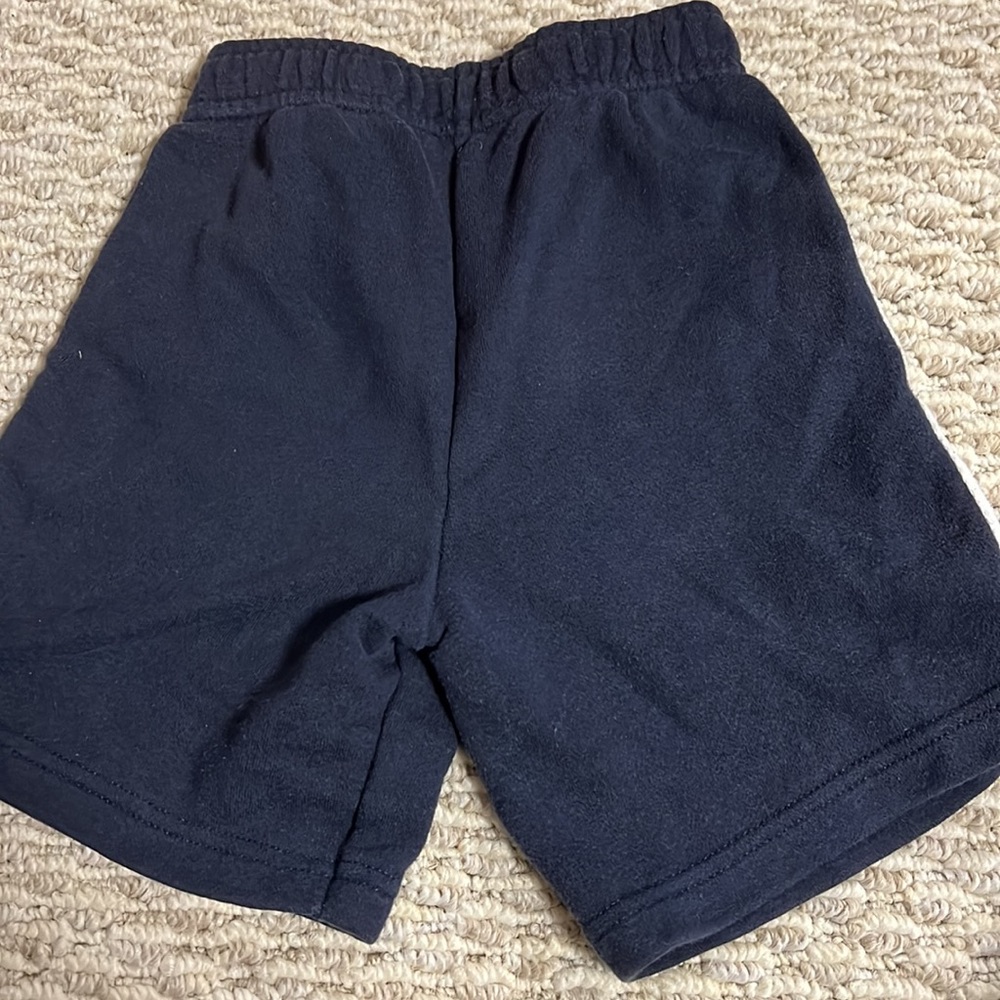 4 pack of toddler boys mesh shorts. - Picture 5 of 11
